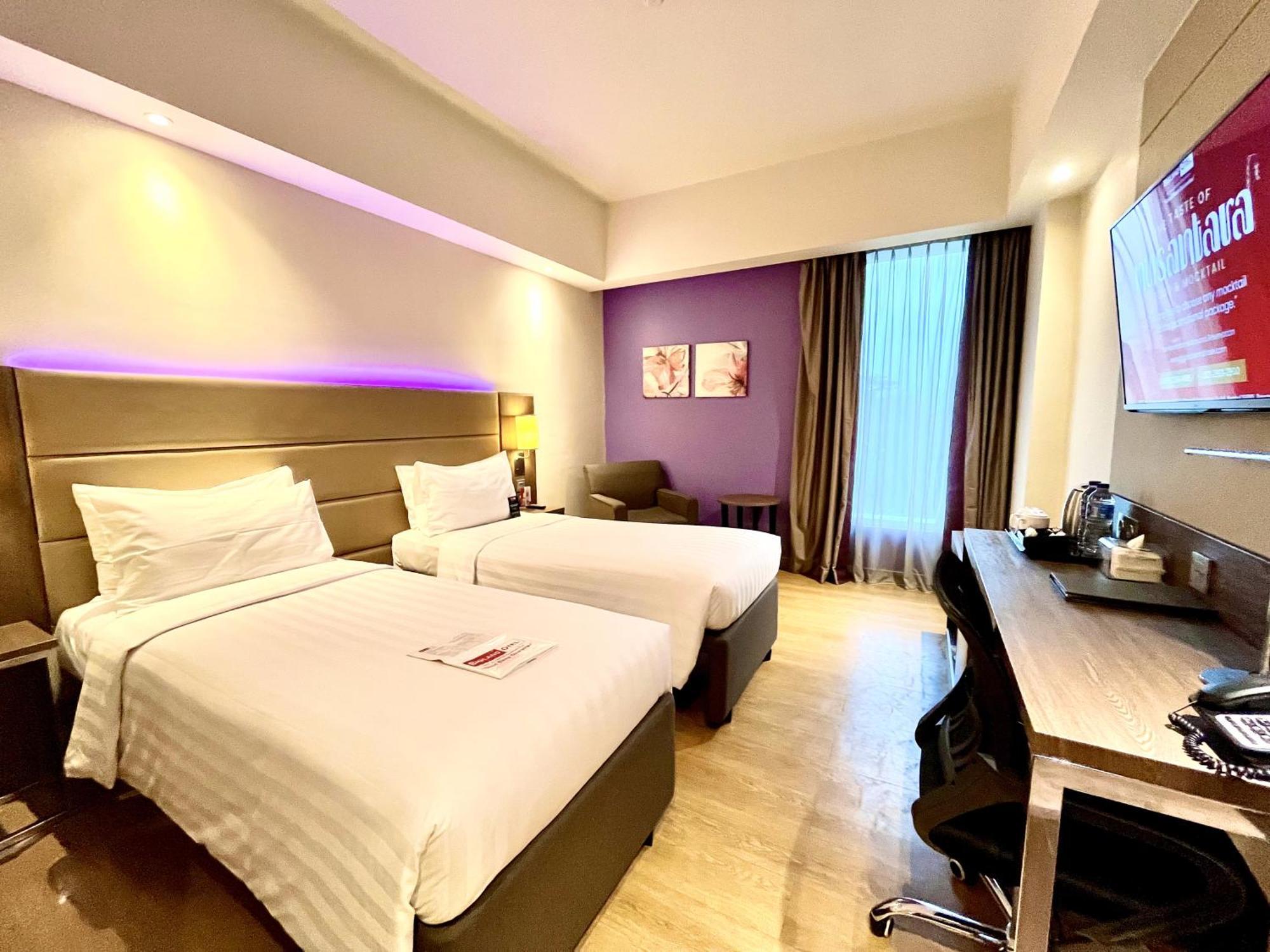 Bigland Hotel & Convention Sentul Bogor Extérieur photo
