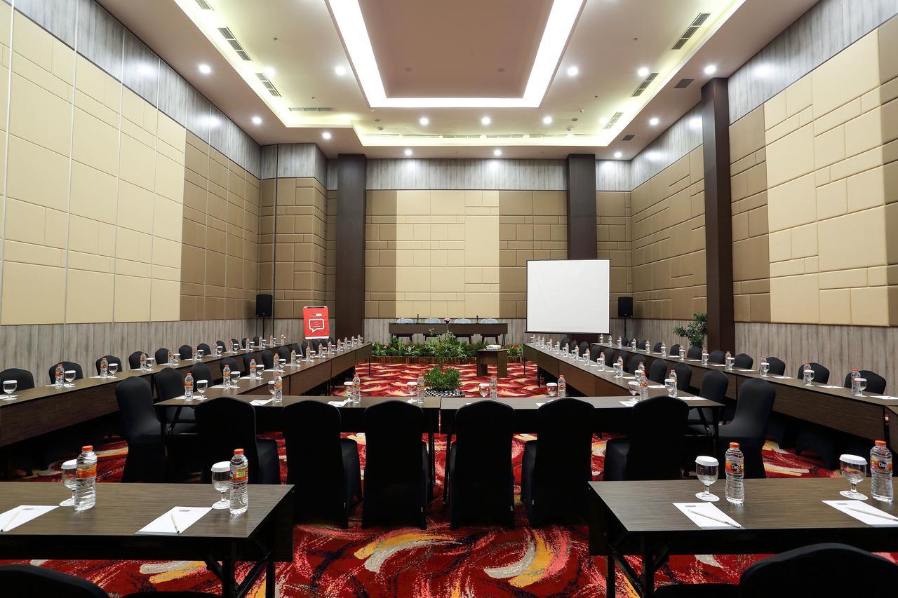 Bigland Hotel & Convention Sentul Bogor Extérieur photo
