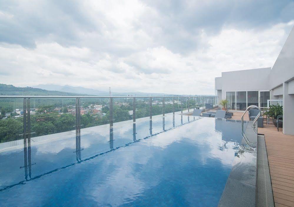 Bigland Hotel & Convention Sentul Bogor Extérieur photo